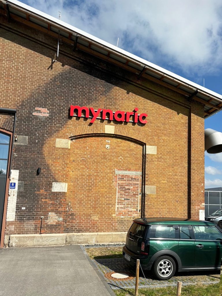 Entering the Next Era of Laser Communication with the CONDOR Mk3 Former “Bahnwerk” (brick facade, listed building, 100% self-financed)