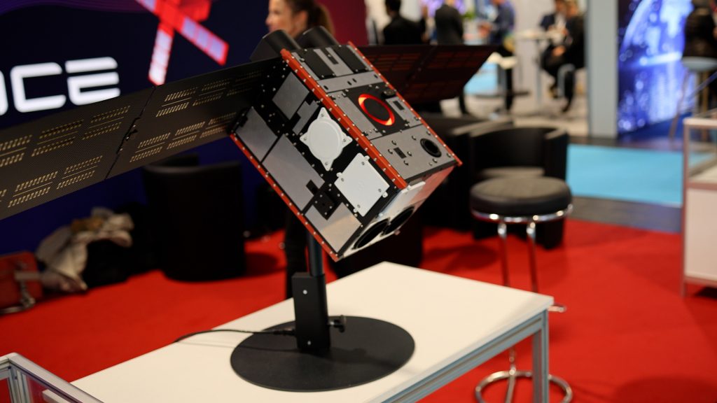 U-Space: Adaptable microsatellite platforms for innovative space constellations U-Space: Adaptable microsatellite platforms for innovative space constellations