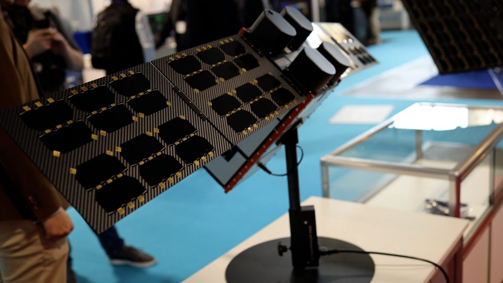 U-Space: Adaptable microsatellite platforms for innovative space constellations U-Space: Adaptable microsatellite platforms for innovative space constellations